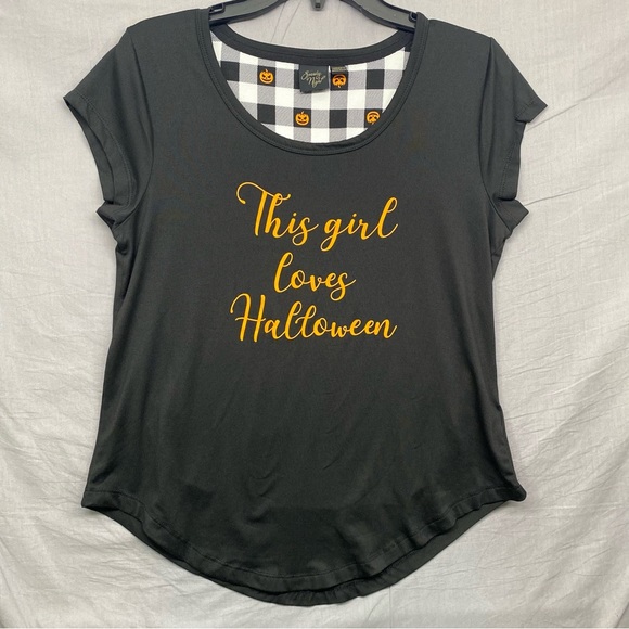 Love Themed Graphic Tee — Black Spooky Romance